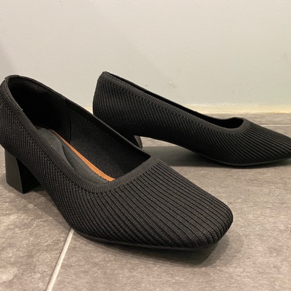 Vivaia Square Toe Chunky Heels EUR 36.5 - Picture 1 of 4